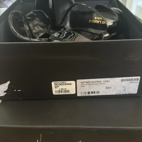 YSL SANDALS WITH GOLD HEELS. Comes in the box. Runs small. Perfect for 8.5/9 - Picture 4 of 5